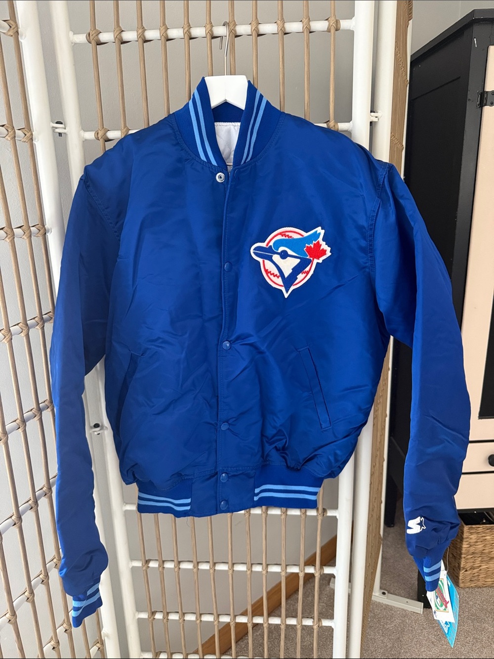 Vintage NWT STARTER Blue Toronto Blue Jays Satin Bomber Jacket with Team Patch